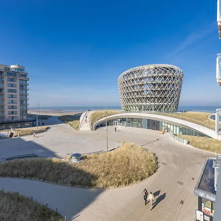 Stylish With Sea View, Cleaning Included شقة ميدل كيرك