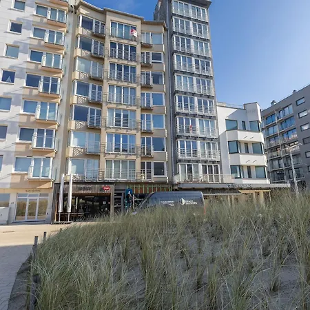 Apartment Stylish With Sea View, Cleaning Included *