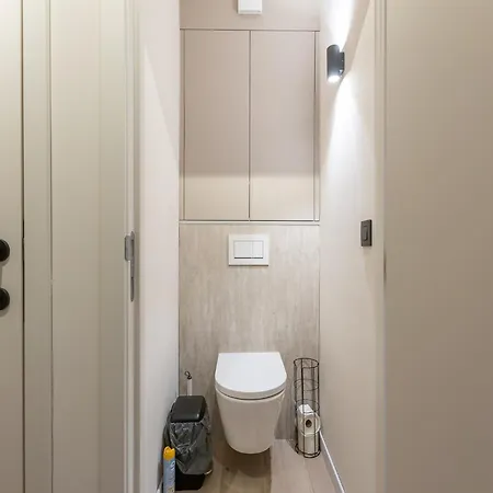 Stylish With Sea View, Cleaning Included Apartment *
